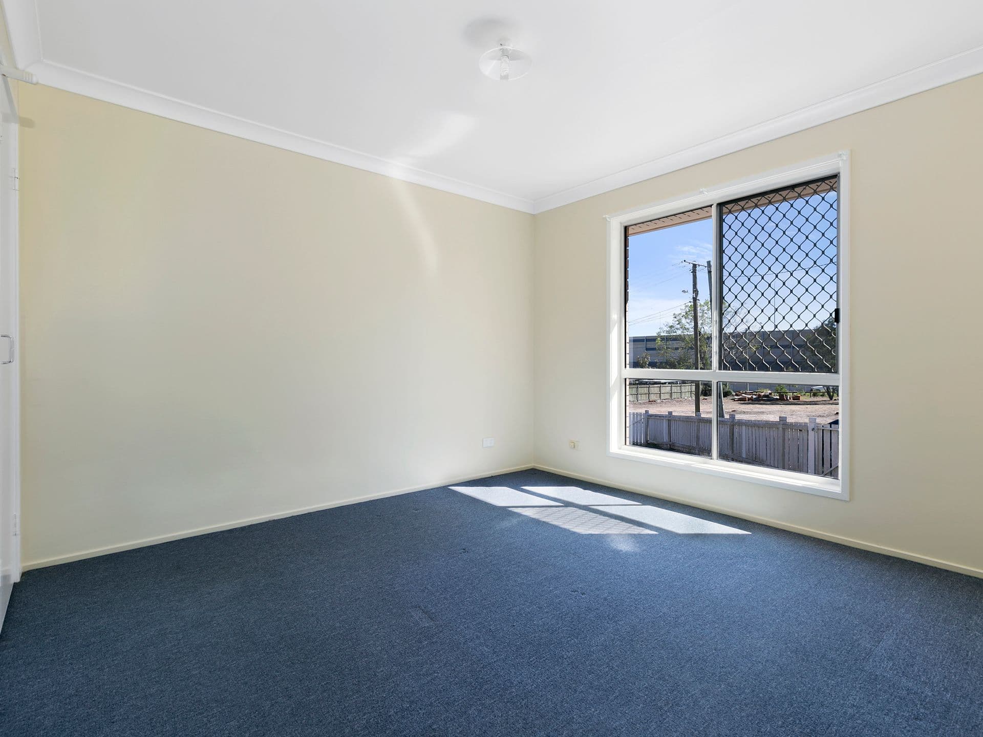 8 Diamond Street, Riverview QLD 4303, Riverview - Thumbnail 4