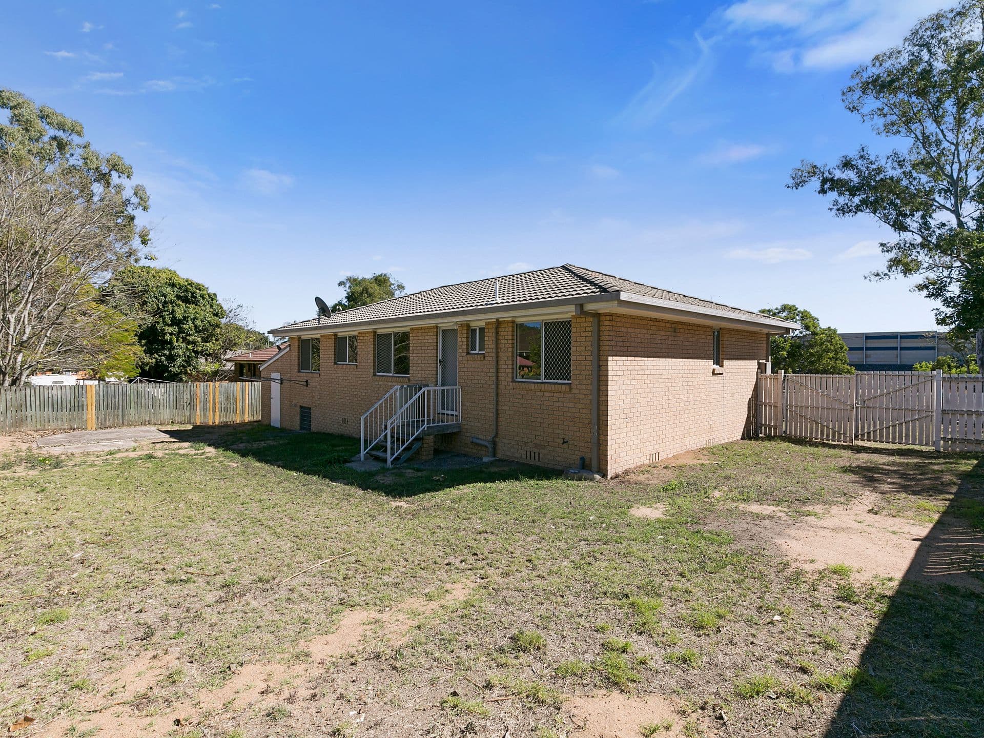 8 Diamond Street, Riverview QLD 4303, Riverview - Thumbnail 6