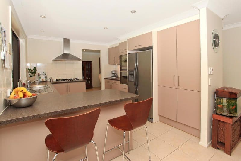 6  Palmwood Court, BURLEIGH WATERS QLD 4220, Burleigh Waters - Thumbnail 3