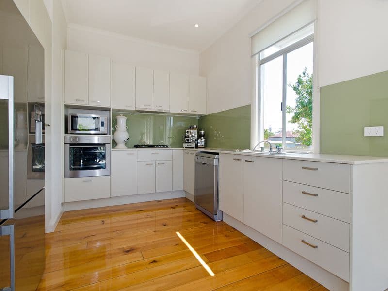 36 Winchester Street, HAMILTON QLD 4007, Hamilton - Thumbnail 2