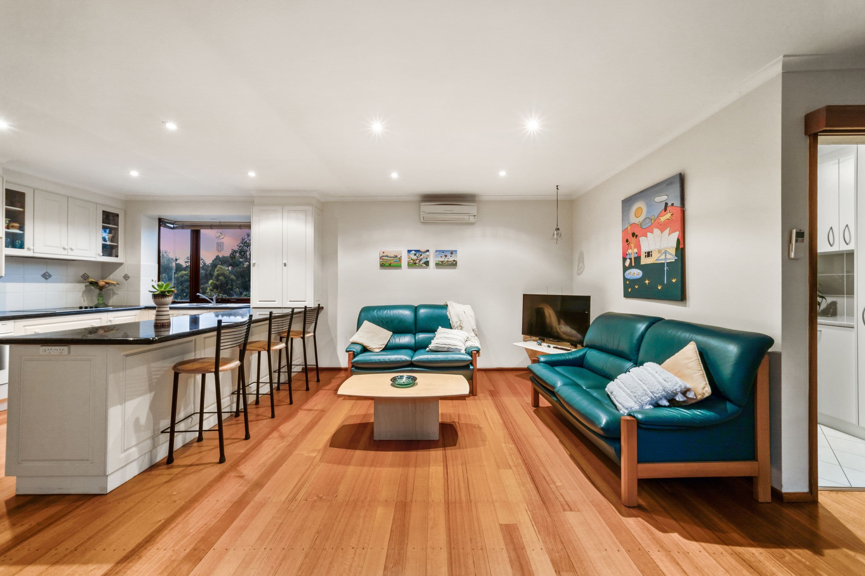 5 McKeahnie Street, Weetangera ACT 2614, Weetangera - Thumbnail 6