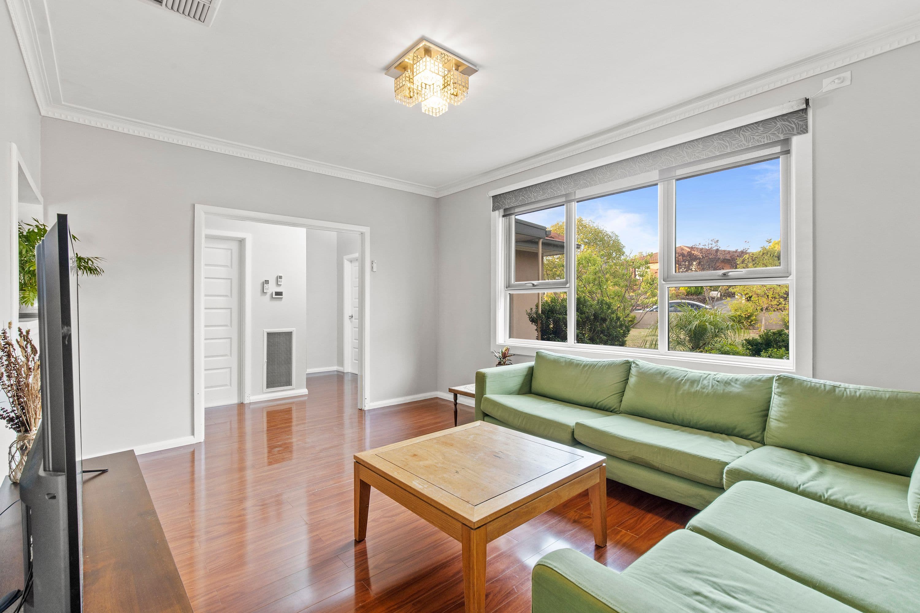 36 Damon Road, Mount Waverley VIC 3149, Mount Waverley - Thumbnail 3