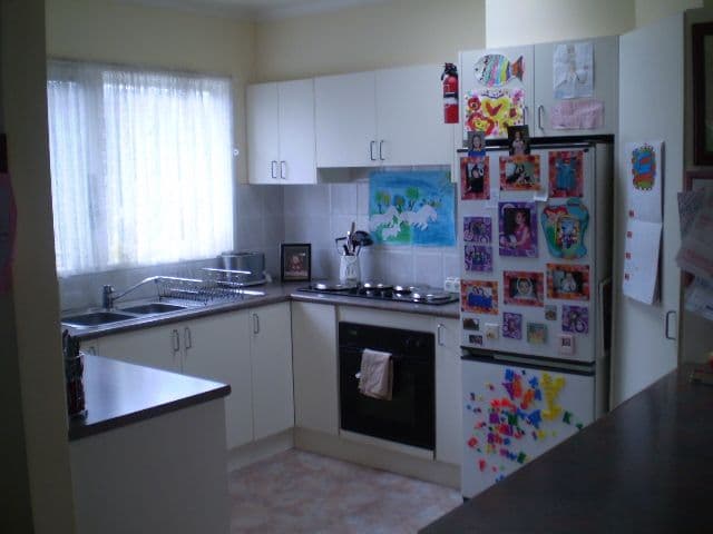 4 Neville Street, SEAFORD VIC 3198, Seaford - Thumbnail 3