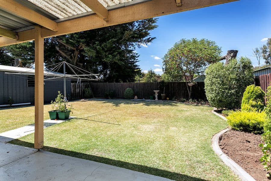 8 Riddle Drive, MELTON VIC 3337, Melton - Thumbnail 8