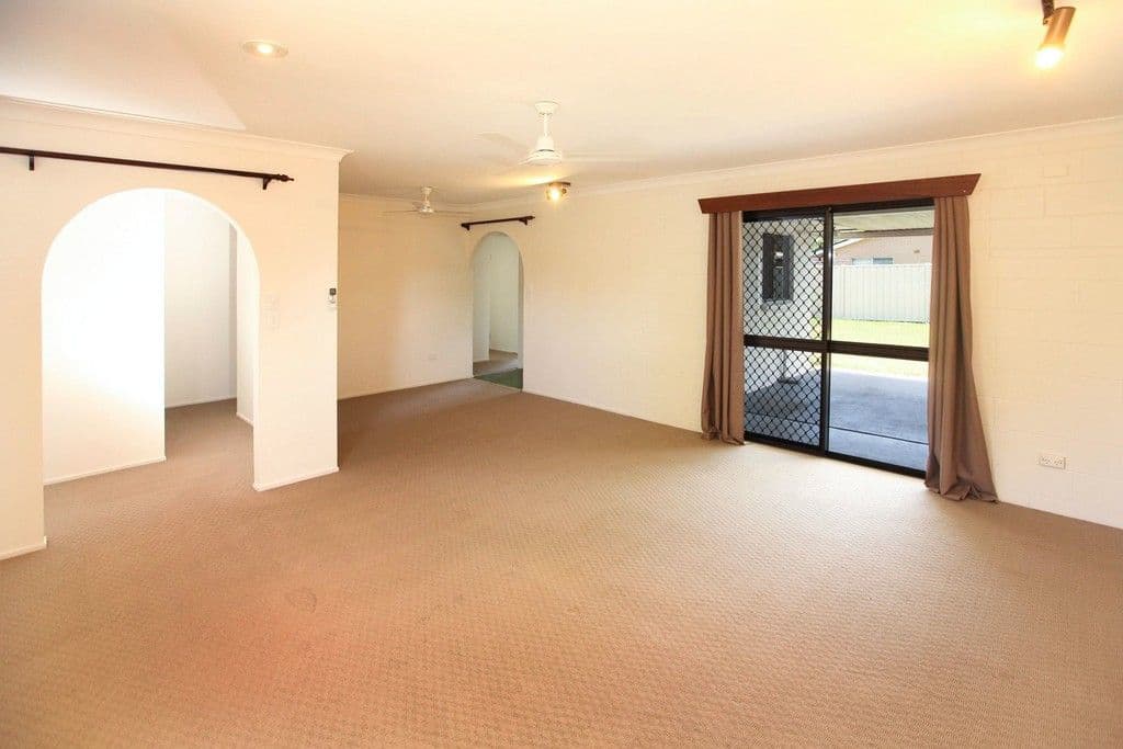77 Yolanda Drive, ANNANDALE QLD 4814, Annandale - Thumbnail 2