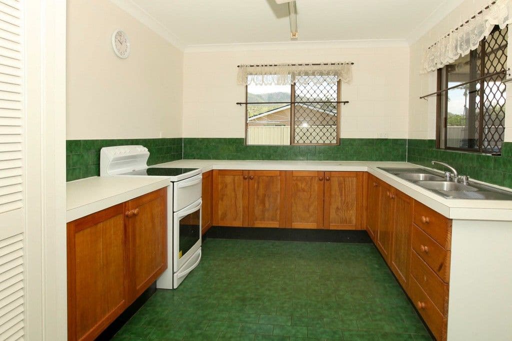 77 Yolanda Drive, ANNANDALE QLD 4814, Annandale - Thumbnail 3
