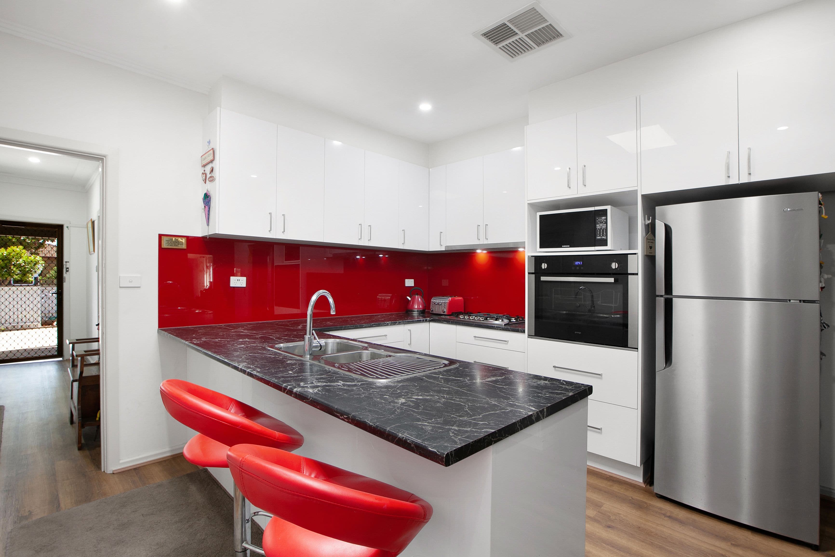 3 Dyson Street, Reservoir VIC 3073, Reservoir - Thumbnail 3
