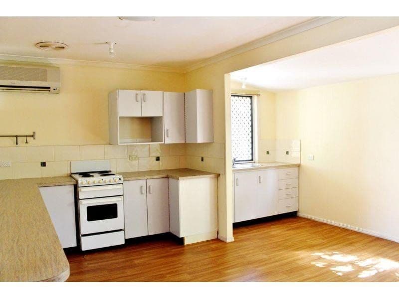 9 Westridge Close, The Palms QLD 4570, The Palms - Thumbnail 2