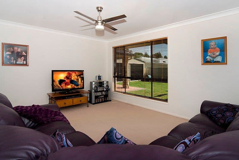 7 Cullen Drive, LITTLE MOUNTAIN QLD 4551, Little Mountain - Thumbnail 4