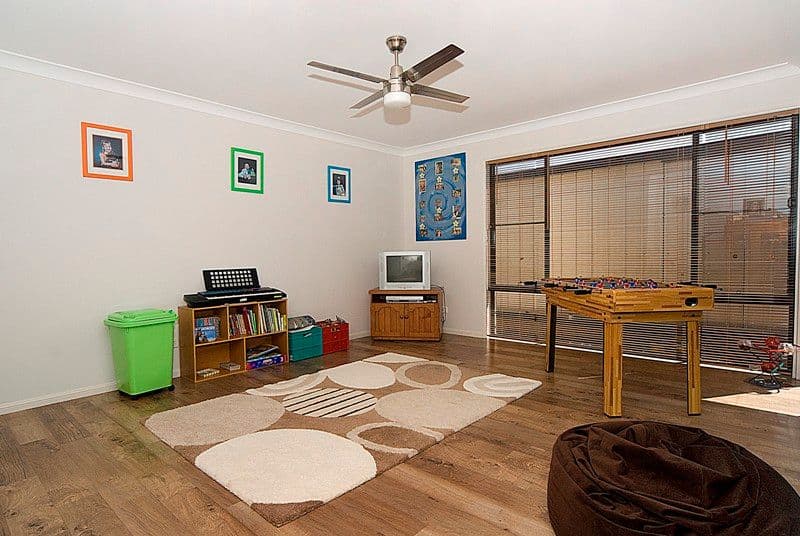 7 Cullen Drive, LITTLE MOUNTAIN QLD 4551, Little Mountain - Thumbnail 5