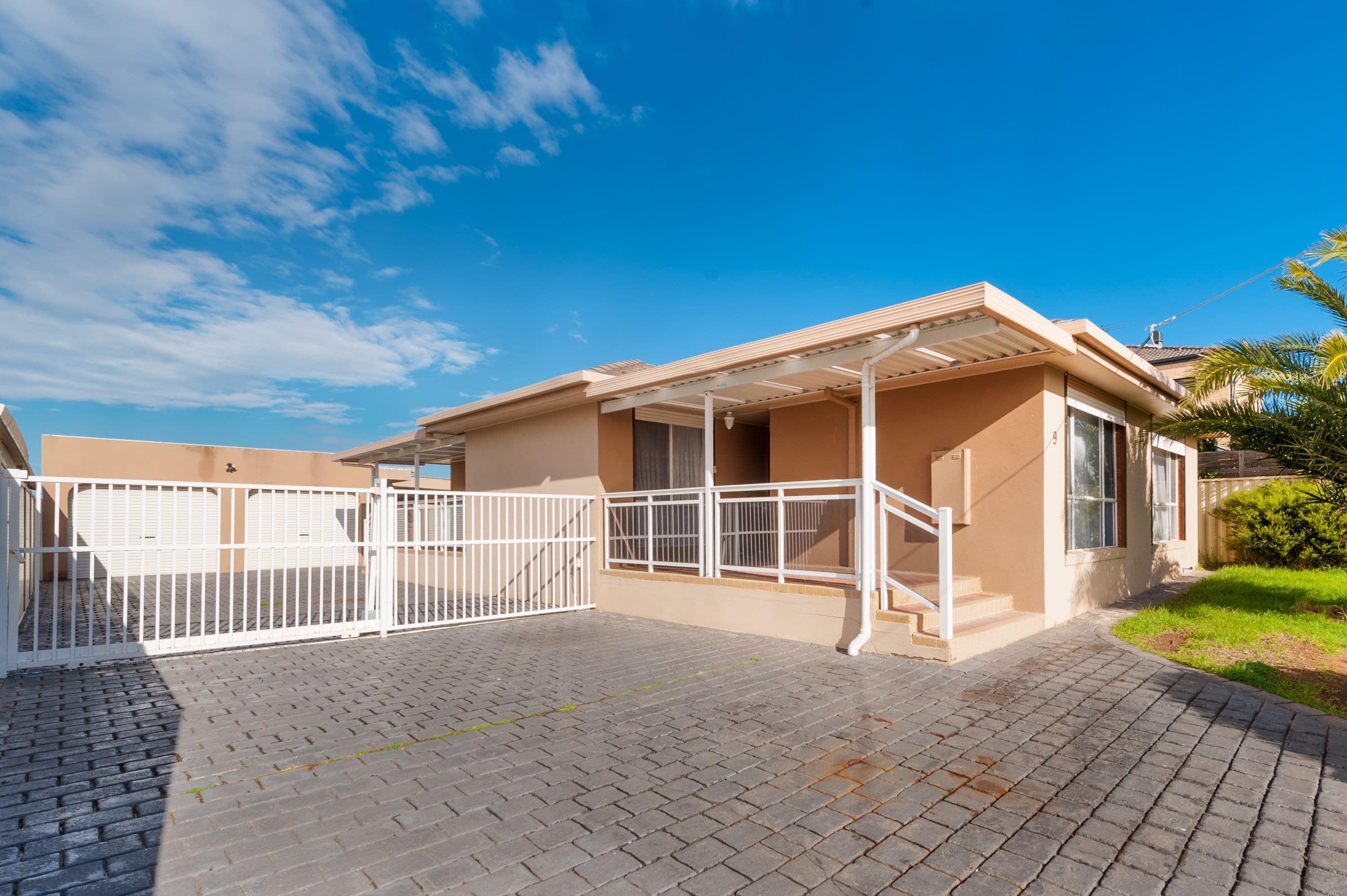 9 English Court, Kings Park VIC 3021, Kings Park - Image 1