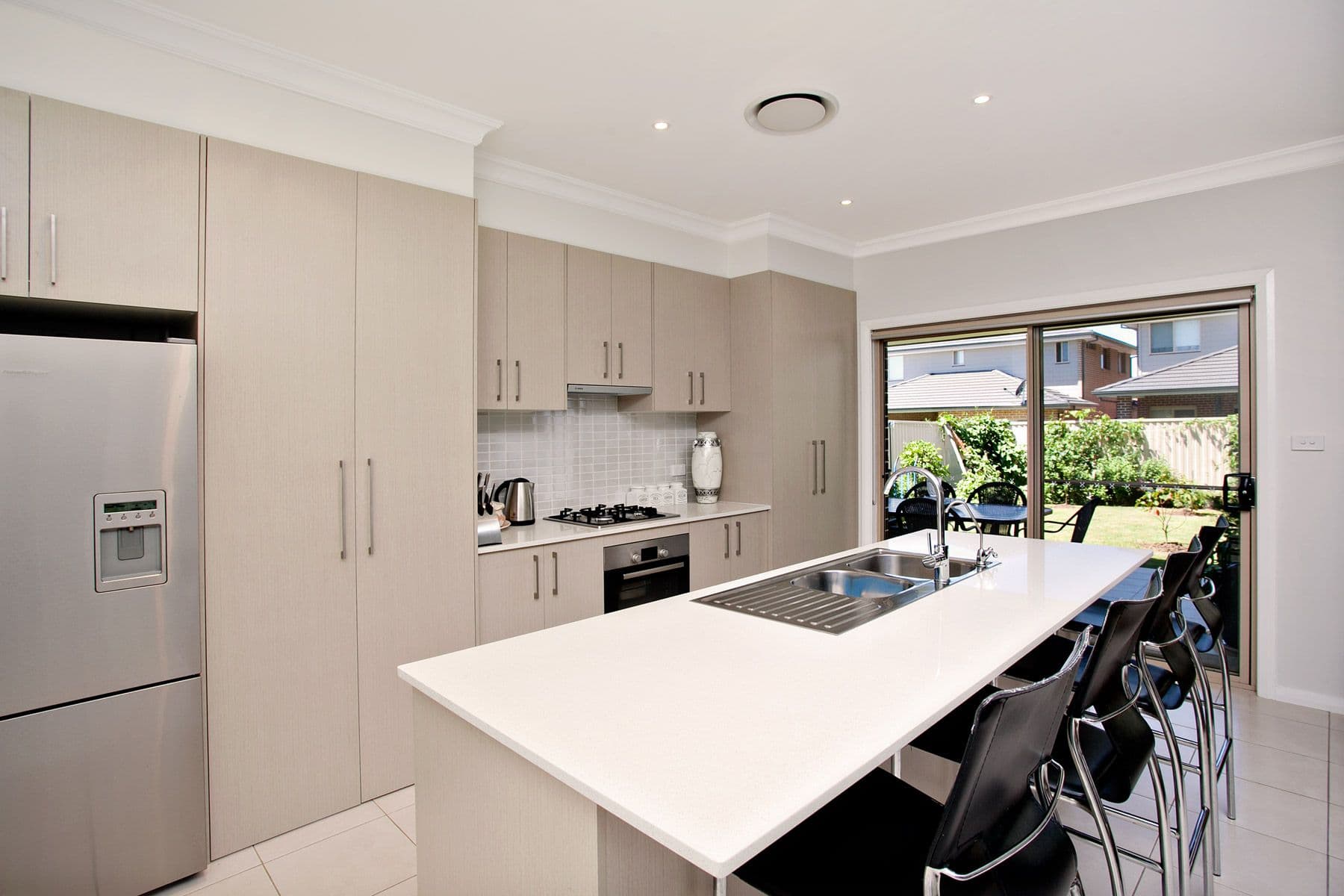 16 Fyfe Road, KELLYVILLE RIDGE NSW 2155, Kellyville Ridge - Thumbnail 2