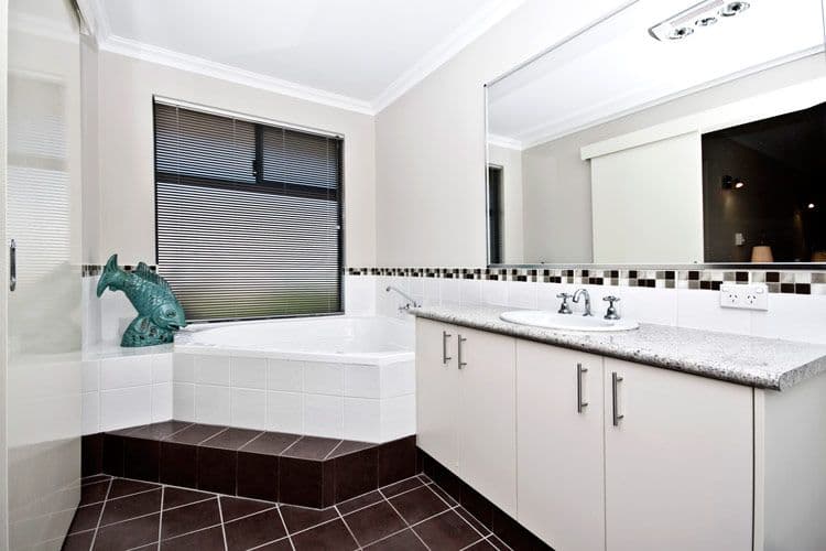 8 urch Road, KALAMUNDA WA 6076, Kalamunda - Thumbnail 6