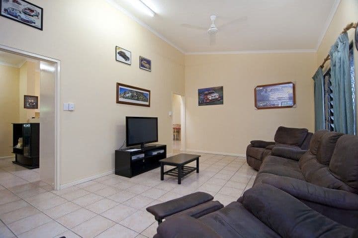 67 Applegum Drive, KARAMA NT 0812, Karama - Thumbnail 2