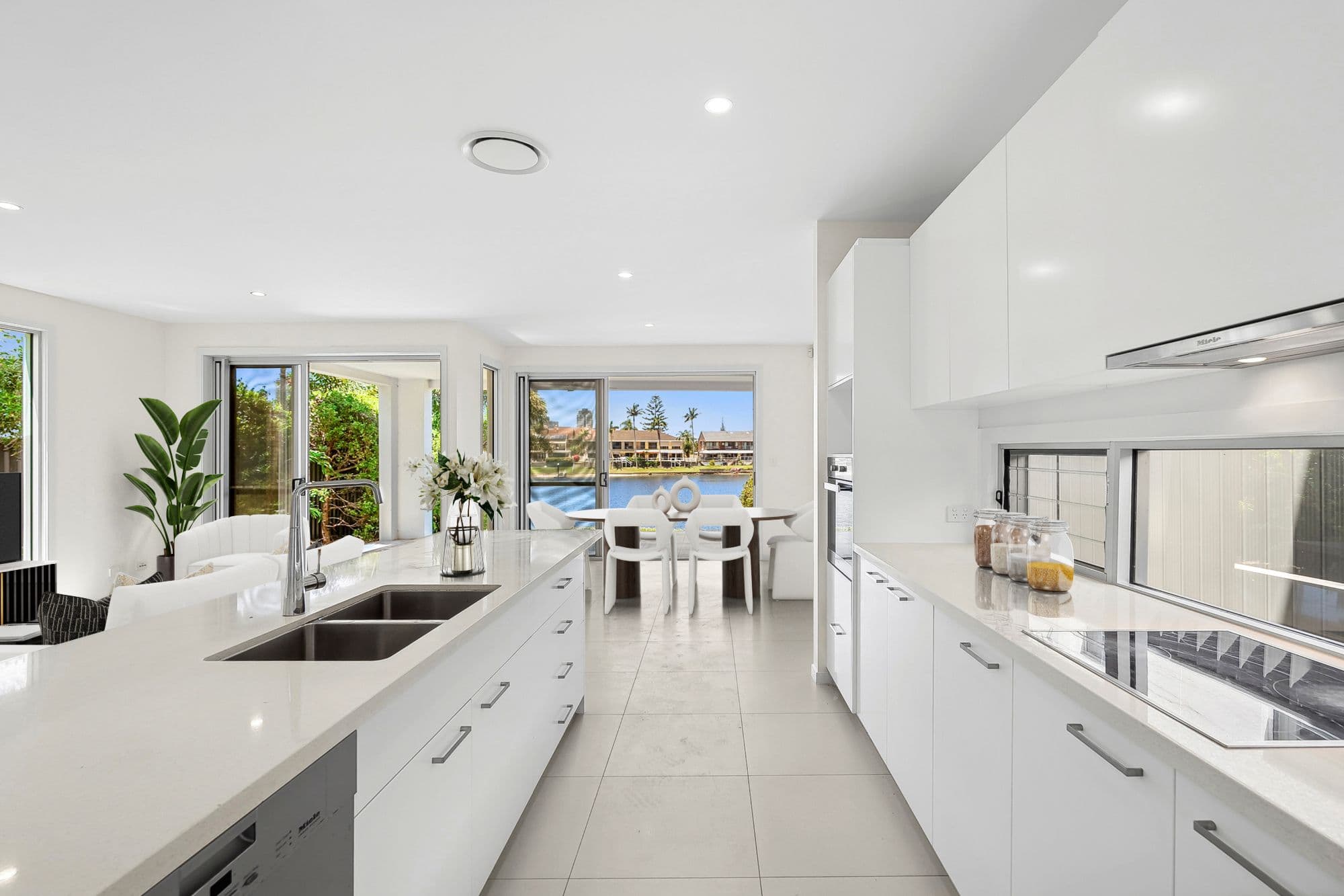 44 Sailaway Street, Mermaid Waters QLD 4218, Mermaid Waters - Thumbnail 4