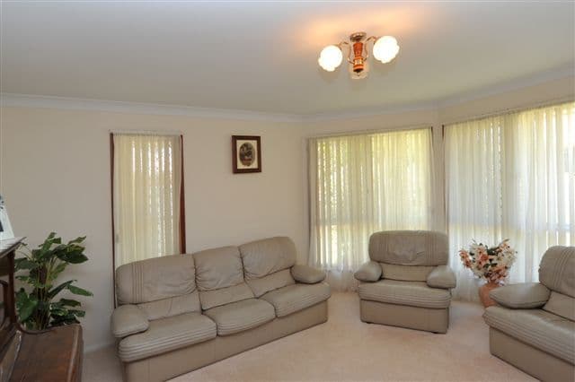 11 Jonquil Court, MIDDLE RIDGE QLD 4350, Middle Ridge - Thumbnail 2