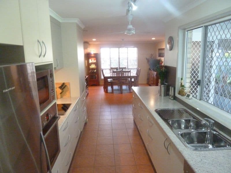 5 Hayman Court, BUCASIA QLD 4750, Bucasia - Thumbnail 4