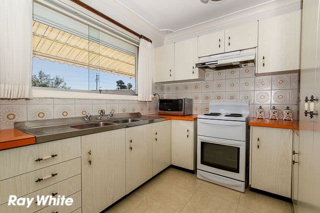 11 Bramley Street, FAIRFIELD WEST NSW 2165, Fairfield West - Thumbnail 2