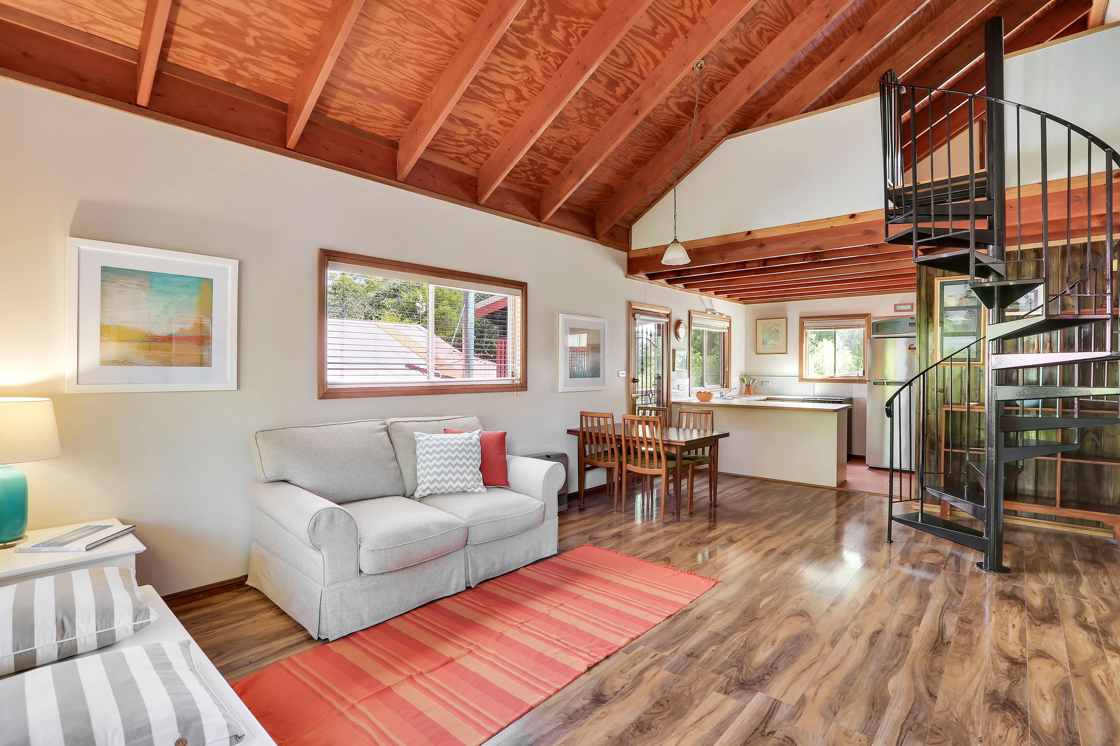 79 Victoria Street, Mount Victoria - Thumbnail 2