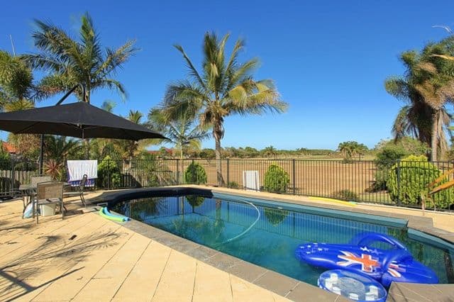228 Barolin Esplanade, CORAL COVE QLD 4670, Coral Cove - Thumbnail 5