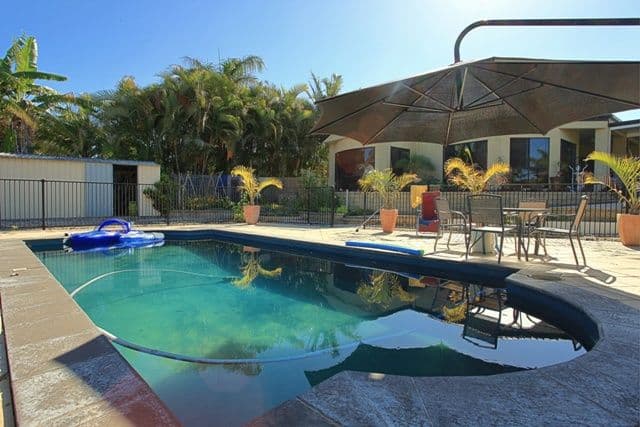 228 Barolin Esplanade, CORAL COVE QLD 4670, Coral Cove - Thumbnail 6