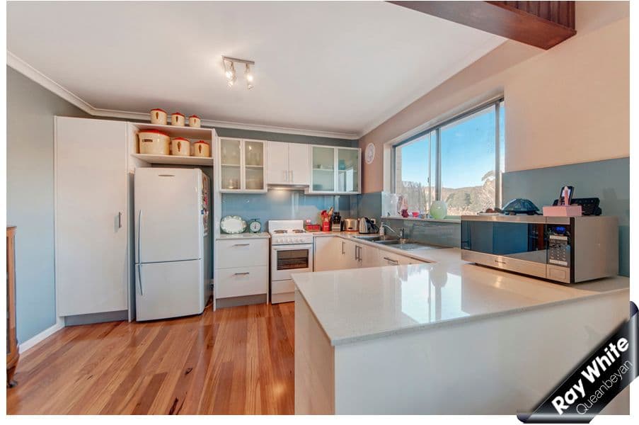60 Trinculo Place, QUEANBEYAN NSW 2620, Queanbeyan East - Thumbnail 3