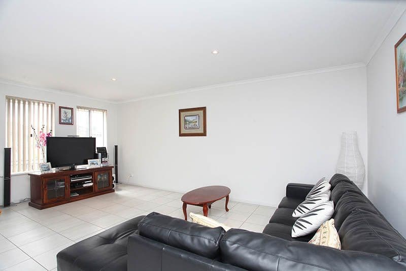 8 Riesling Crescent, ANDREWS FARM SA 5114, Andrews Farm - Thumbnail 2