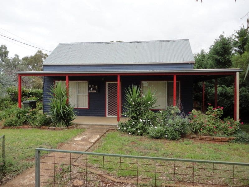 30 Bellevue Street, TEMORA NSW 2666, Temora - Image 1