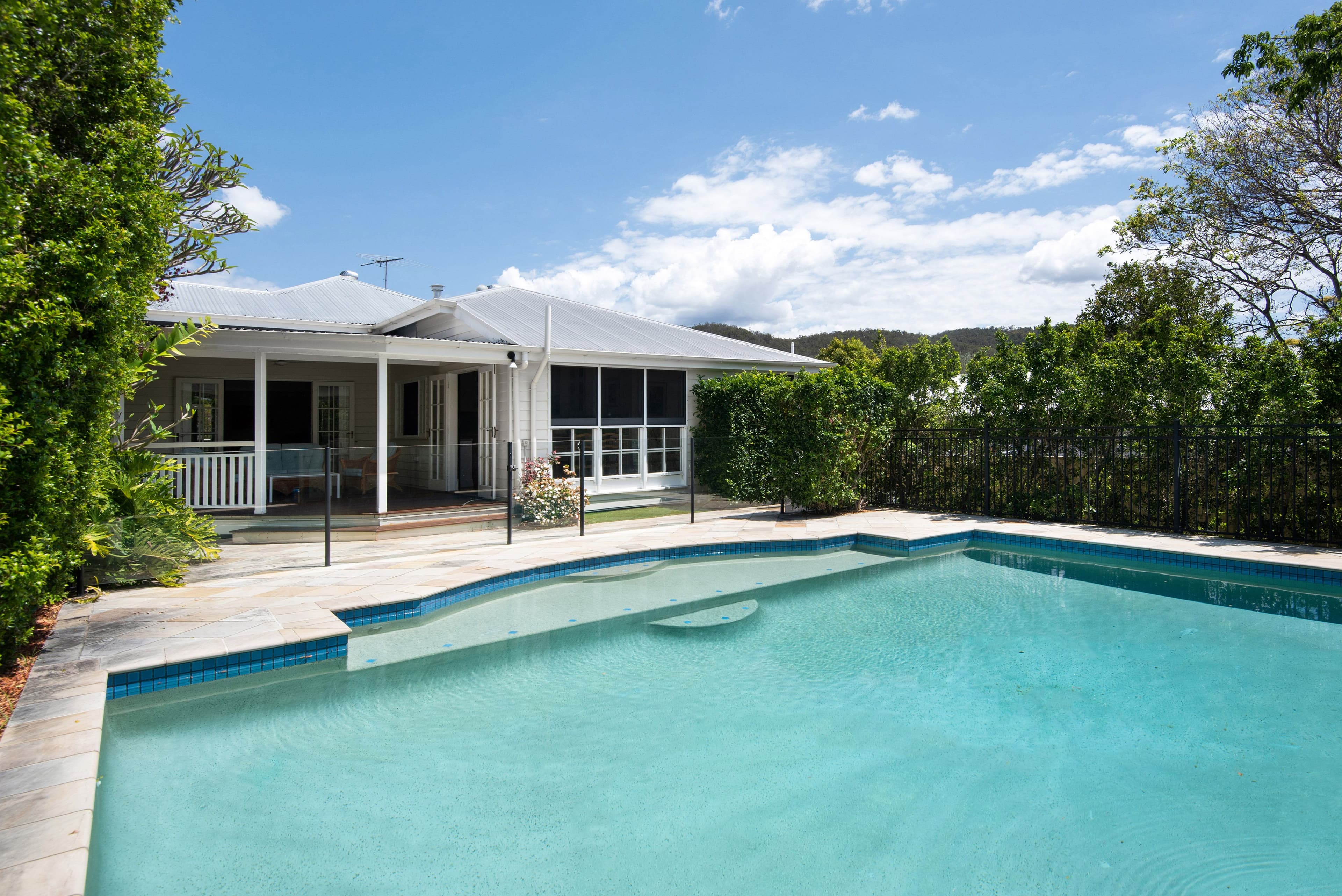 37 Banksia Avenue, Ashgrove QLD 4060, Ashgrove - Thumbnail 2