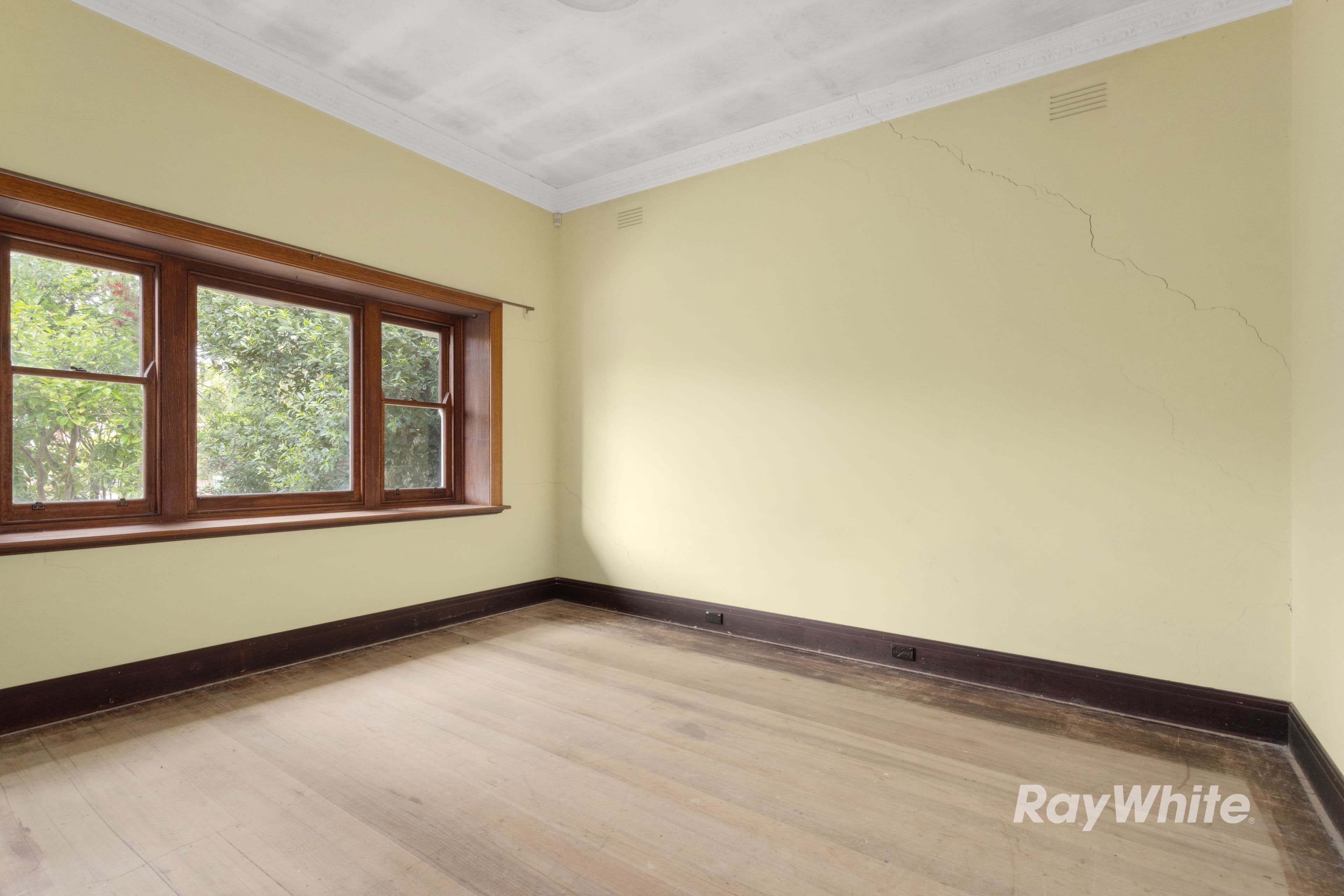 49 Shepparson Avenue, Carnegie VIC 3163, Carnegie - Thumbnail 3