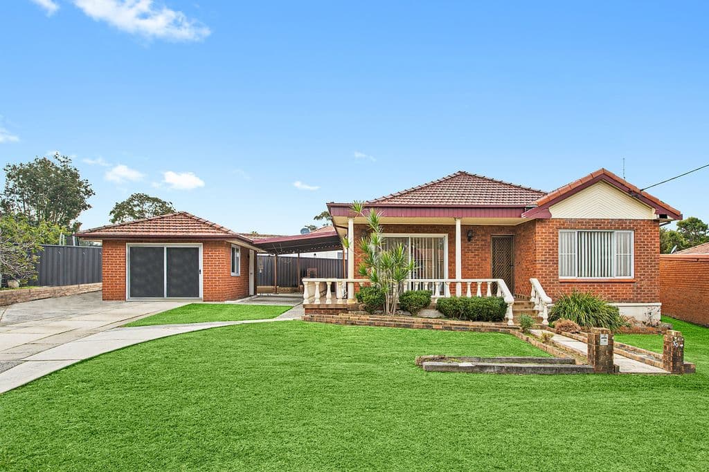 30 Thurston Crescent, Corrimal - Image 1