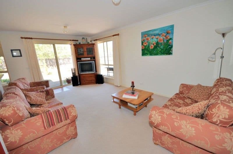 22 Earl Crescent, BANNOCKBURN VIC 3331, Bannockburn - Thumbnail 3