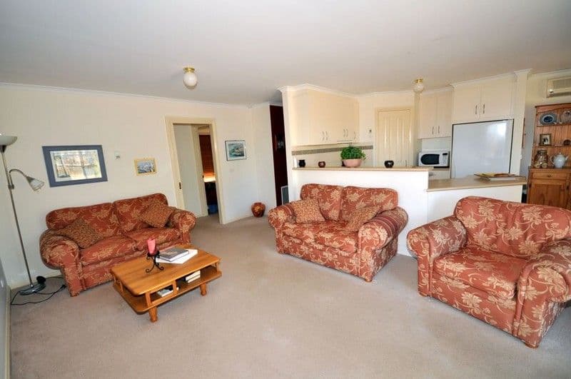 22 Earl Crescent, BANNOCKBURN VIC 3331, Bannockburn - Thumbnail 4
