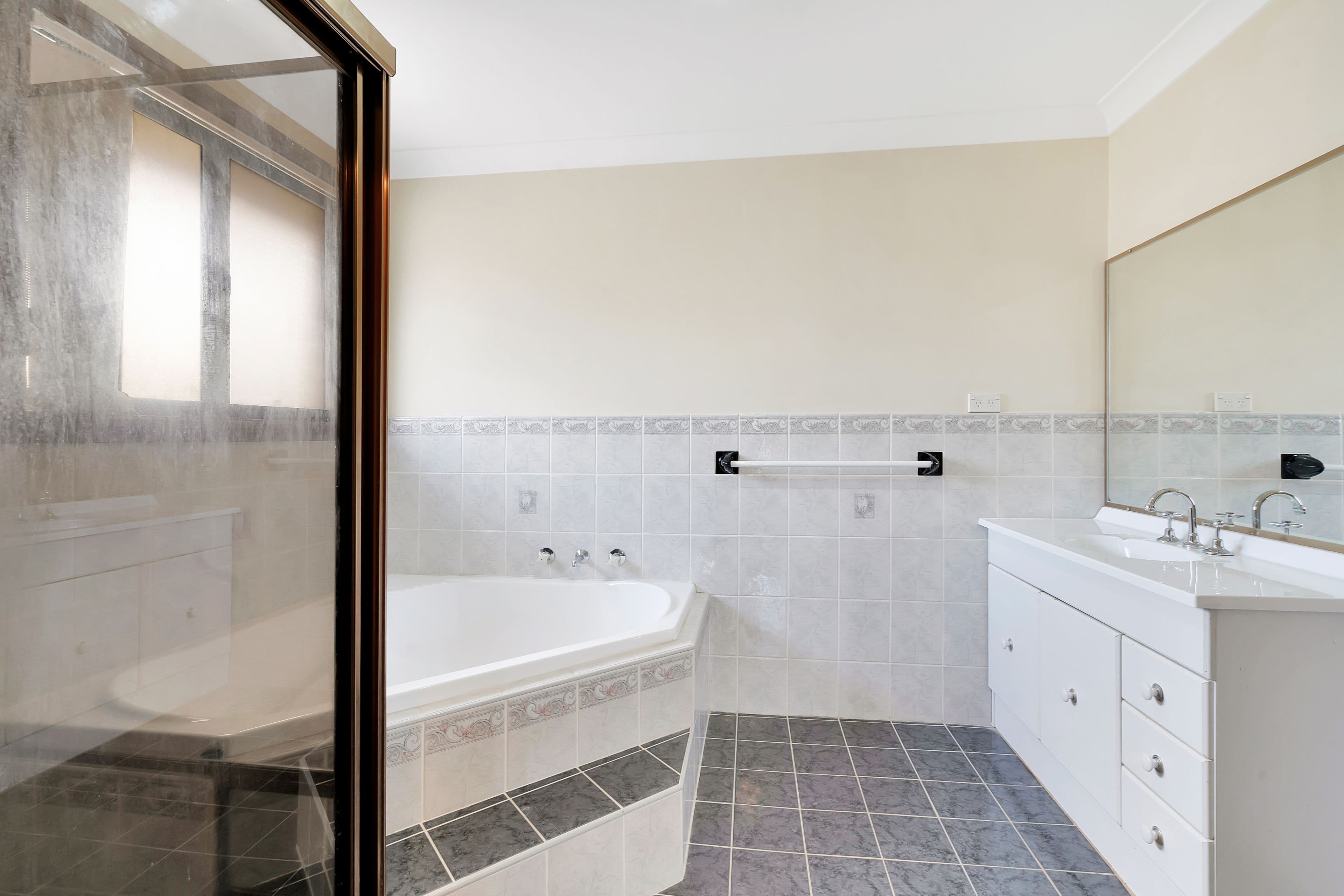 9 Dorre Place, Green Valley - Thumbnail 7