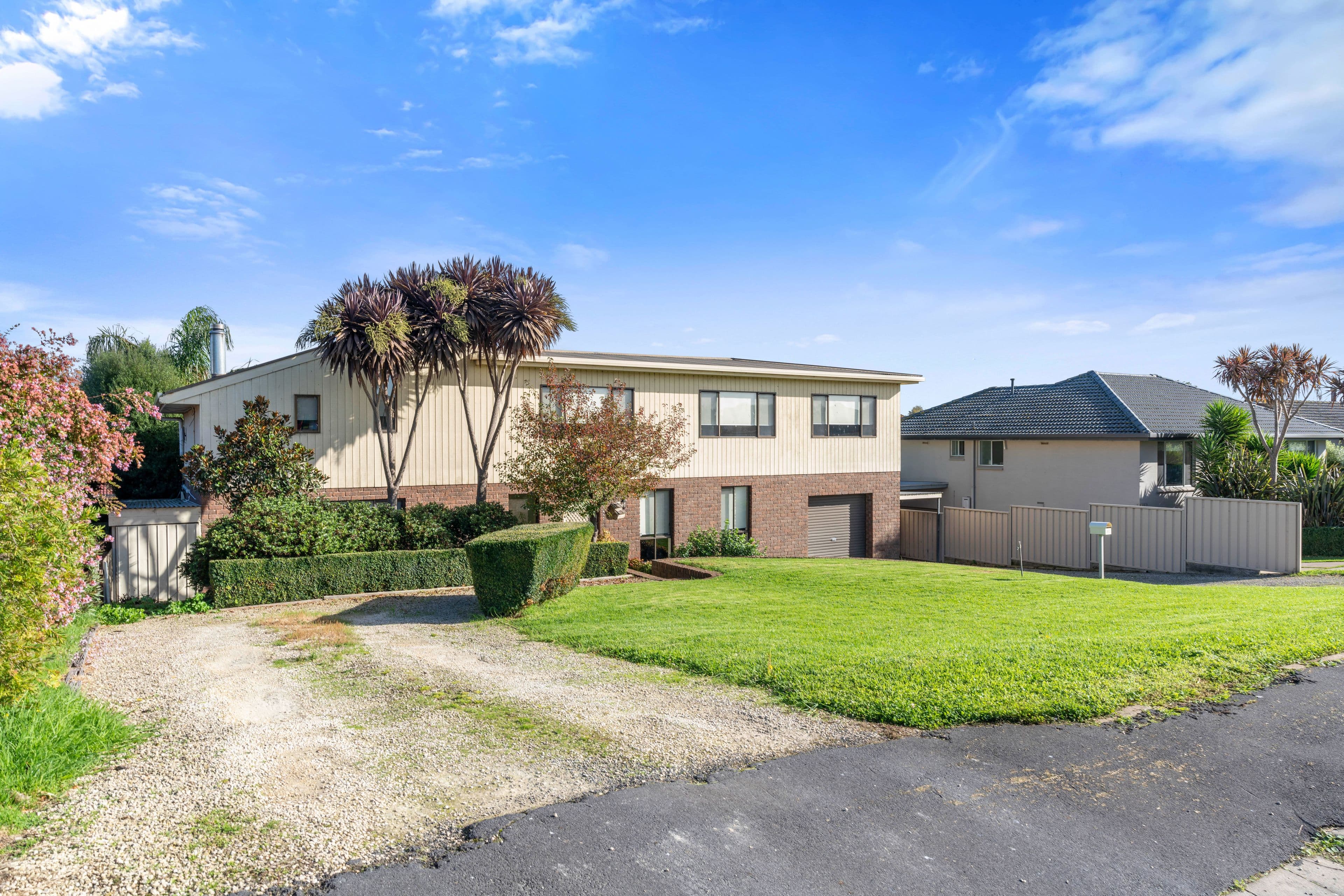 61 Crouch Street North, Mount Gambier SA 5290, Mount Gambier - Thumbnail 2