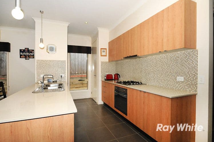 16 Flora Park Way, Carrum Downs VIC 3201, Carrum Downs - Thumbnail 2
