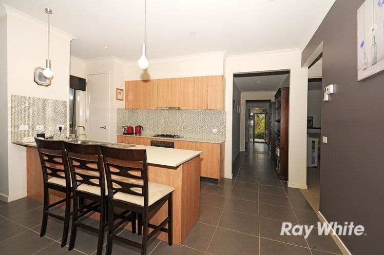 16 Flora Park Way, Carrum Downs VIC 3201, Carrum Downs - Thumbnail 5