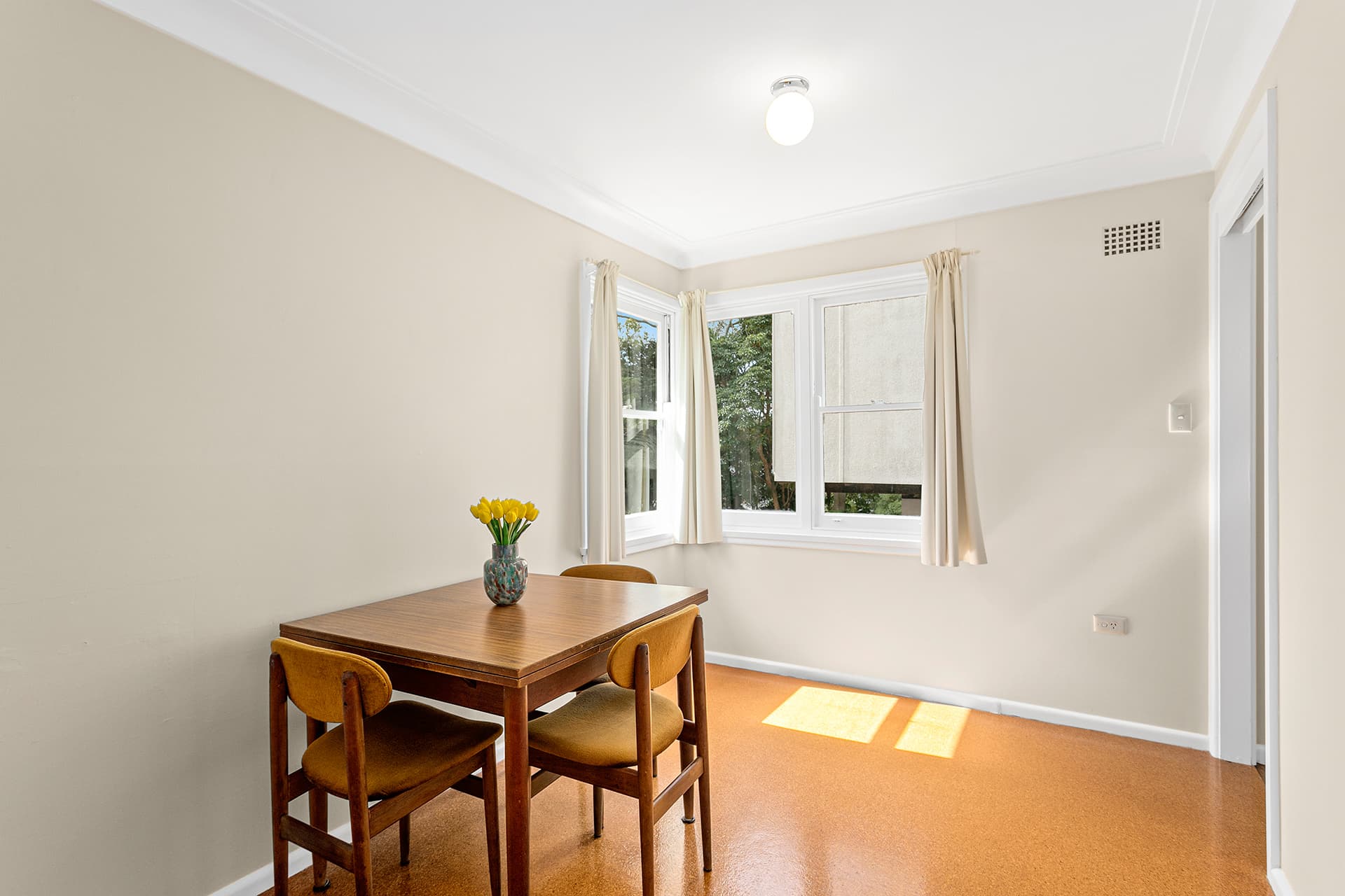 121 Thurlgona Road, Engadine, Engadine - Thumbnail 4