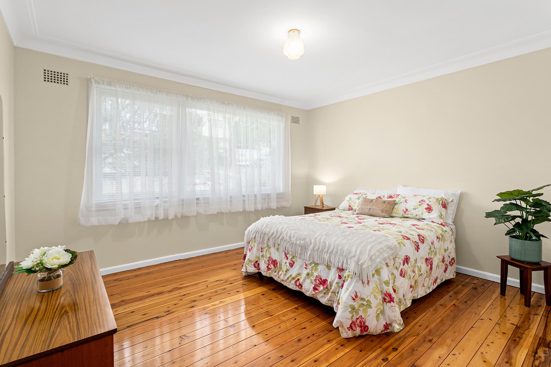 121 Thurlgona Road, Engadine, Engadine - Thumbnail 5