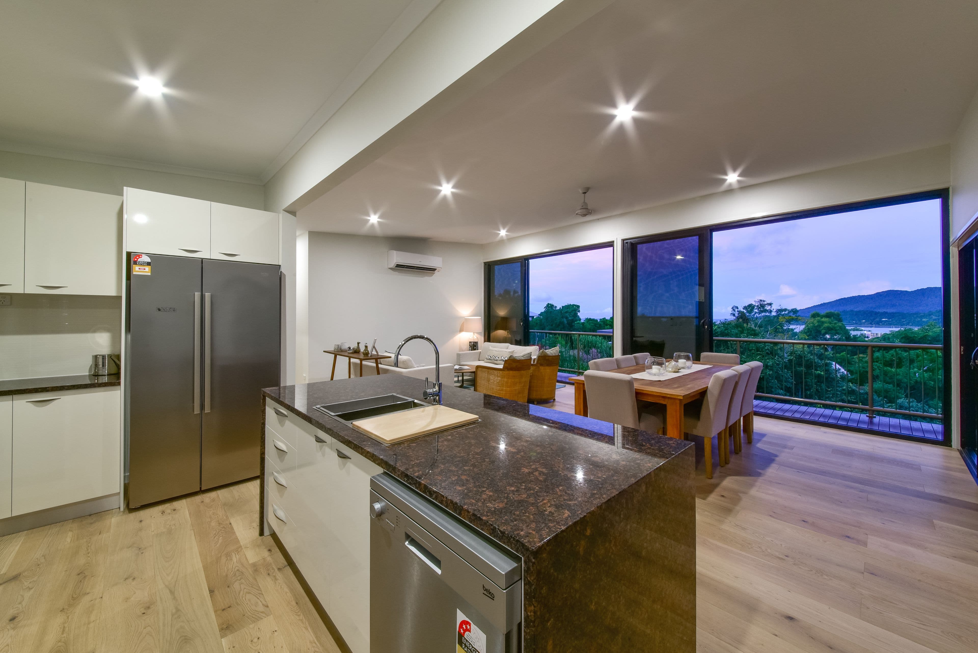 13 Seaview Drive, Airlie Beach QLD 4802, Airlie Beach - Thumbnail 8