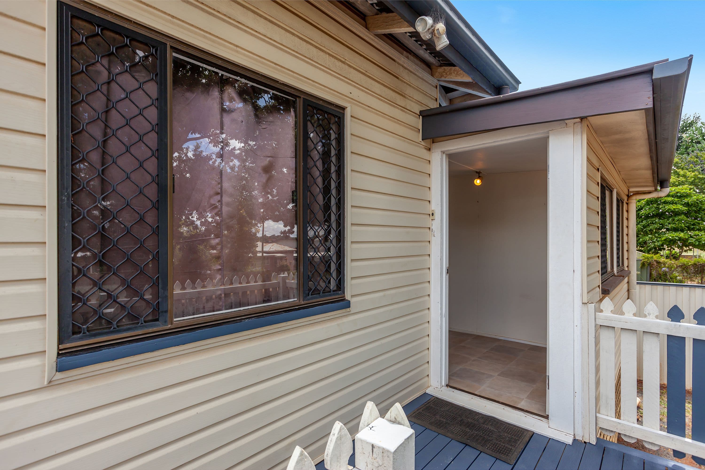 22 Park Street, Wilsonton QLD 4350, Wilsonton - Thumbnail 2