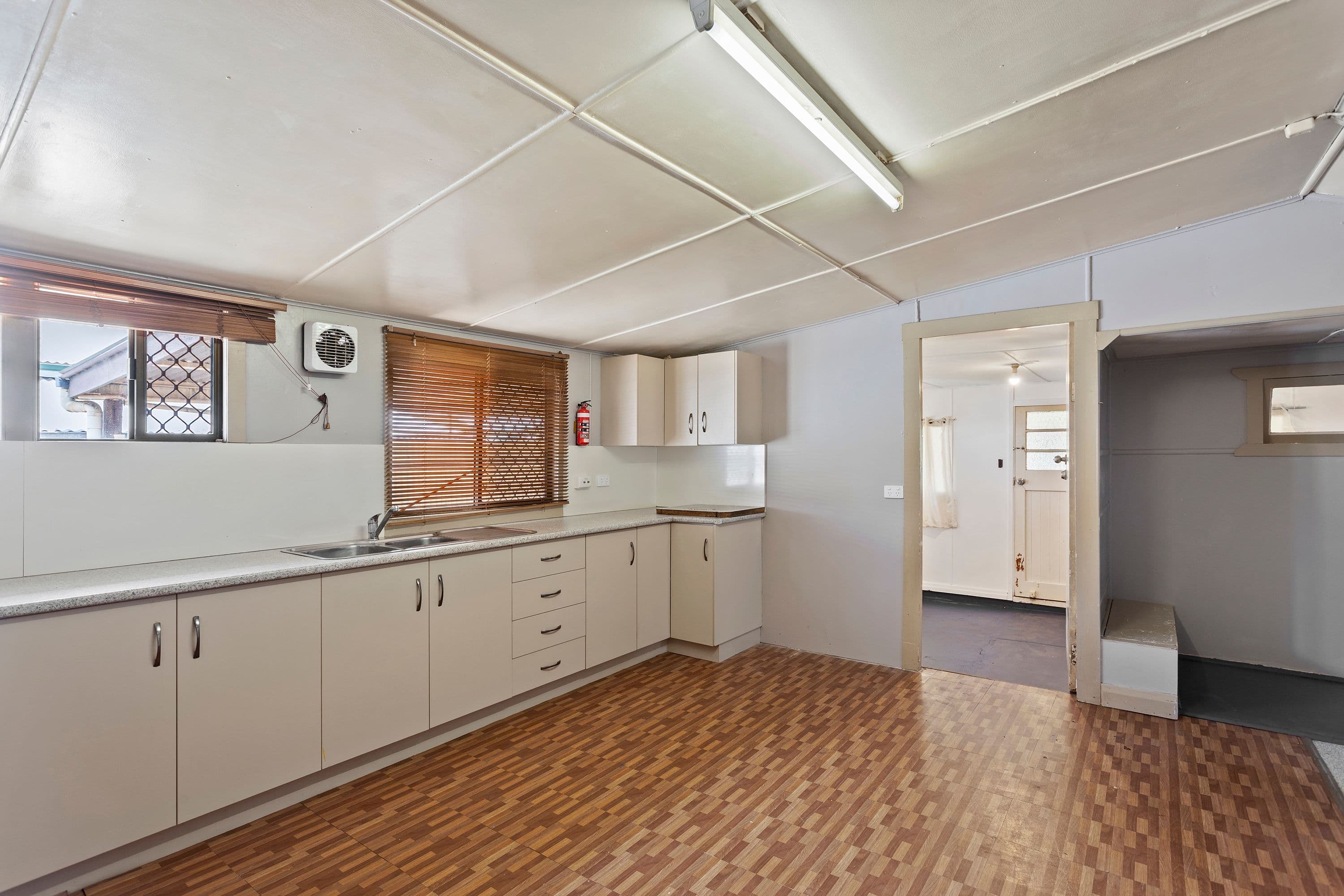 22 Park Street, Wilsonton QLD 4350, Wilsonton - Thumbnail 4