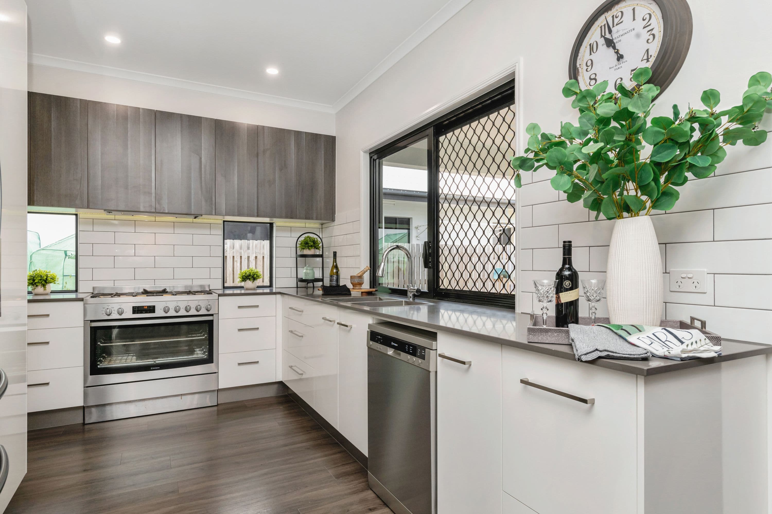 7 Hestia Street, Burdell QLD 4818, Burdell - Thumbnail 2