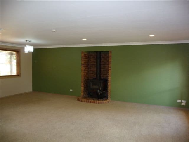 9 Jull Drive, CENTENARY HEIGHTS QLD 4350, Centenary Heights - Thumbnail 3