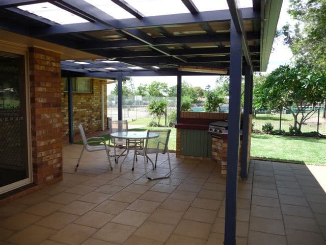 9 Jull Drive, CENTENARY HEIGHTS QLD 4350, Centenary Heights - Thumbnail 5