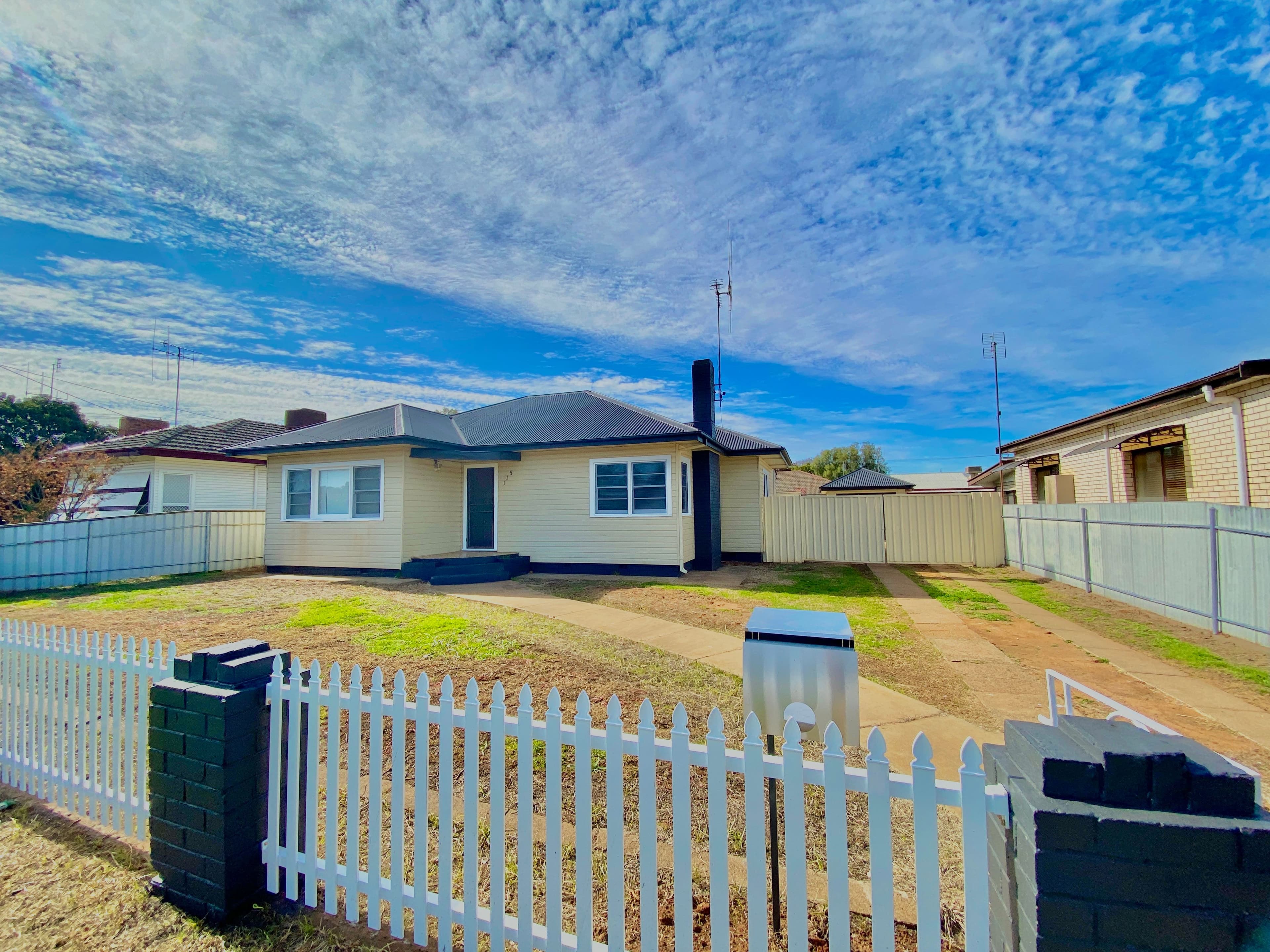 115 Farnell Street, Forbes NSW 2871, Forbes - Image 1