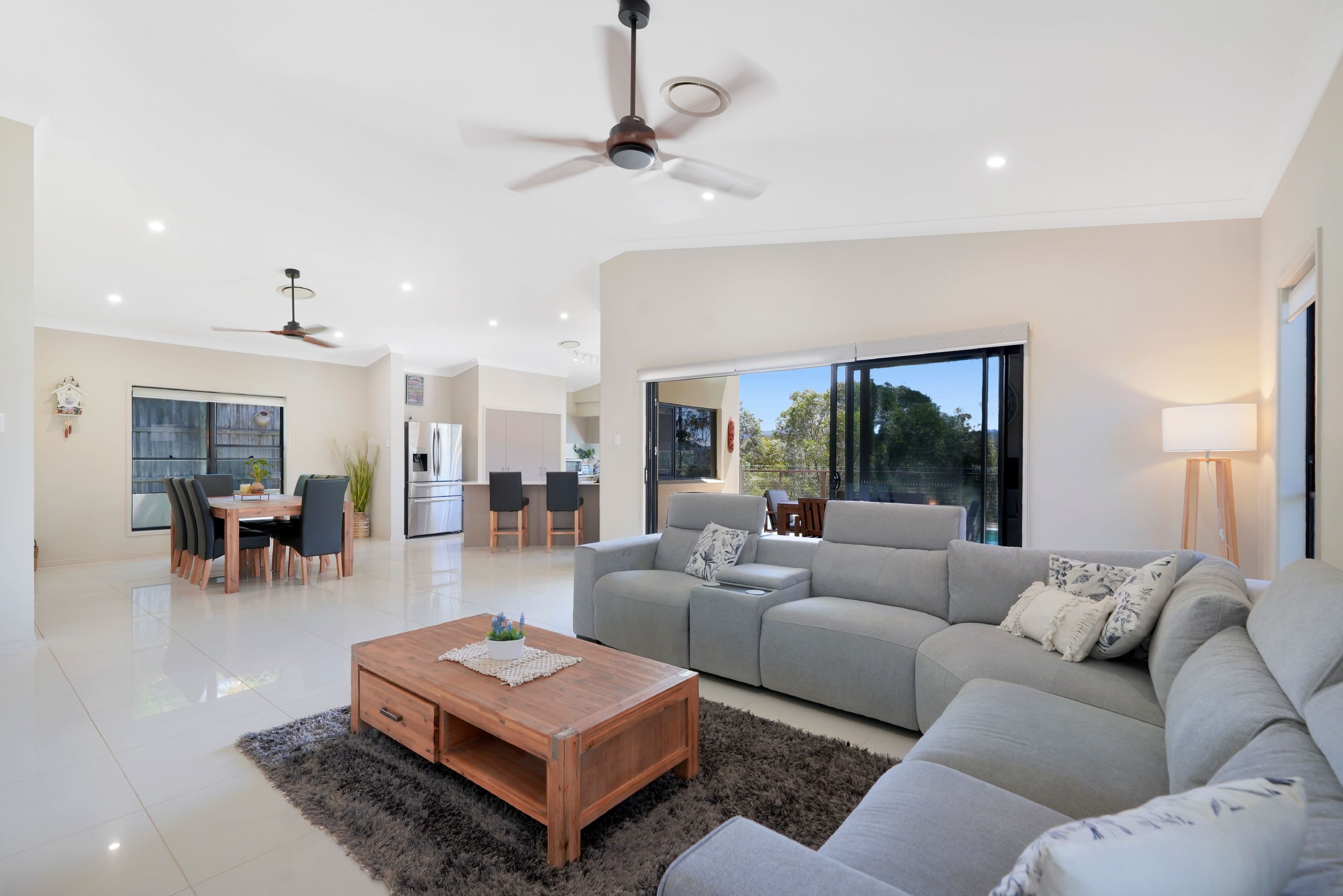 44 Harmsworth Road, Pacific Pines QLD 4211, Pacific Pines - Thumbnail 4