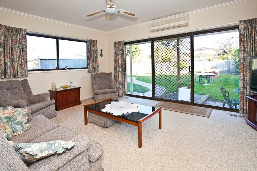 18 Madeline Street, GLEN WAVERLEY VIC 3150, Glen Waverley - Thumbnail 3