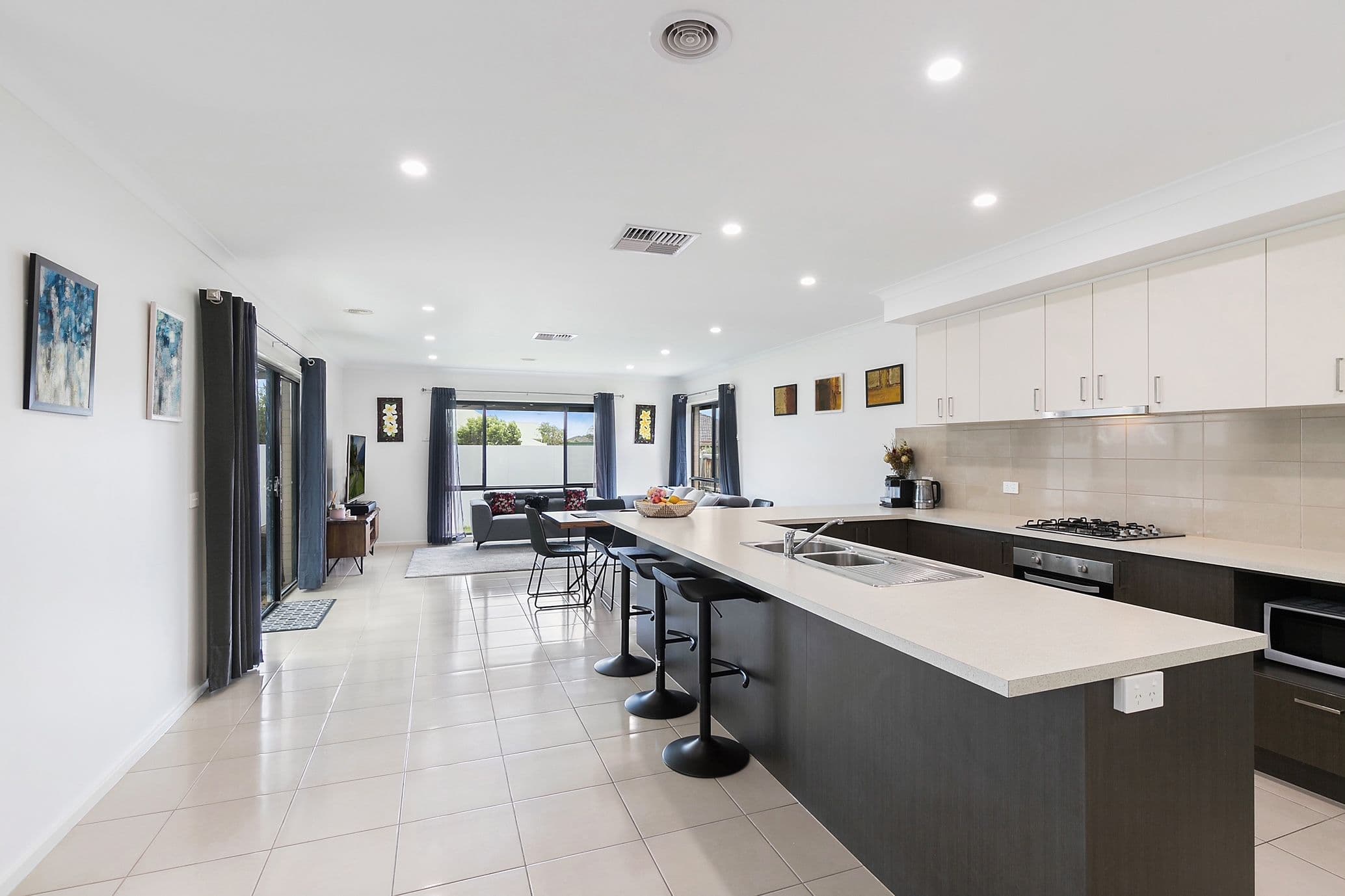 101 Wurrook Circuit, North Geelong VIC 3215, North Geelong - Thumbnail 3