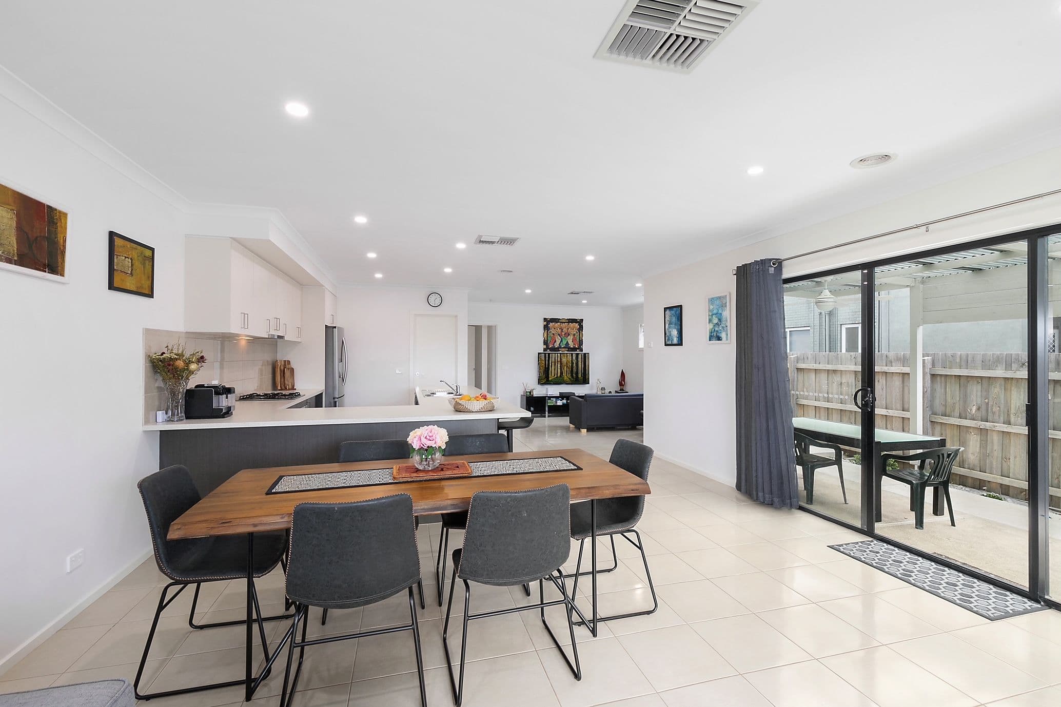 101 Wurrook Circuit, North Geelong VIC 3215, North Geelong - Thumbnail 4